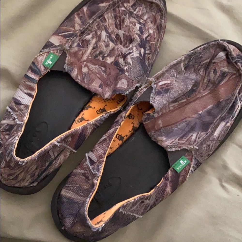 Camo sanuks